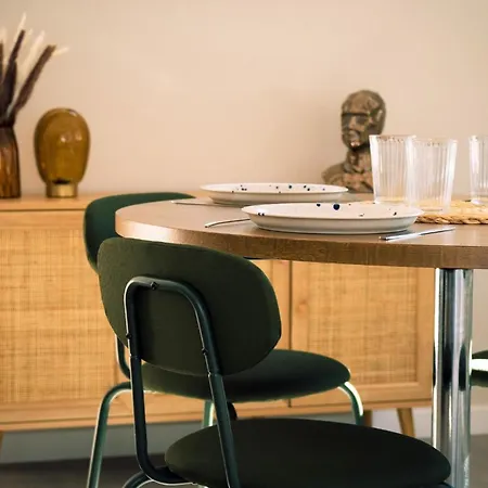 Le Perchoir Du Poete * Bergues